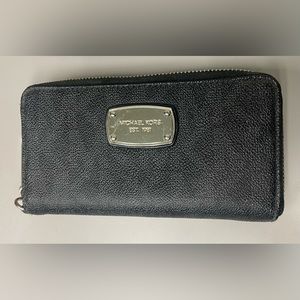 Michael Kors Logo Zip Around Wallet